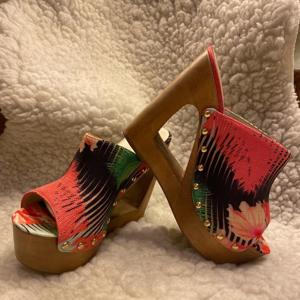 Colorful platform mules